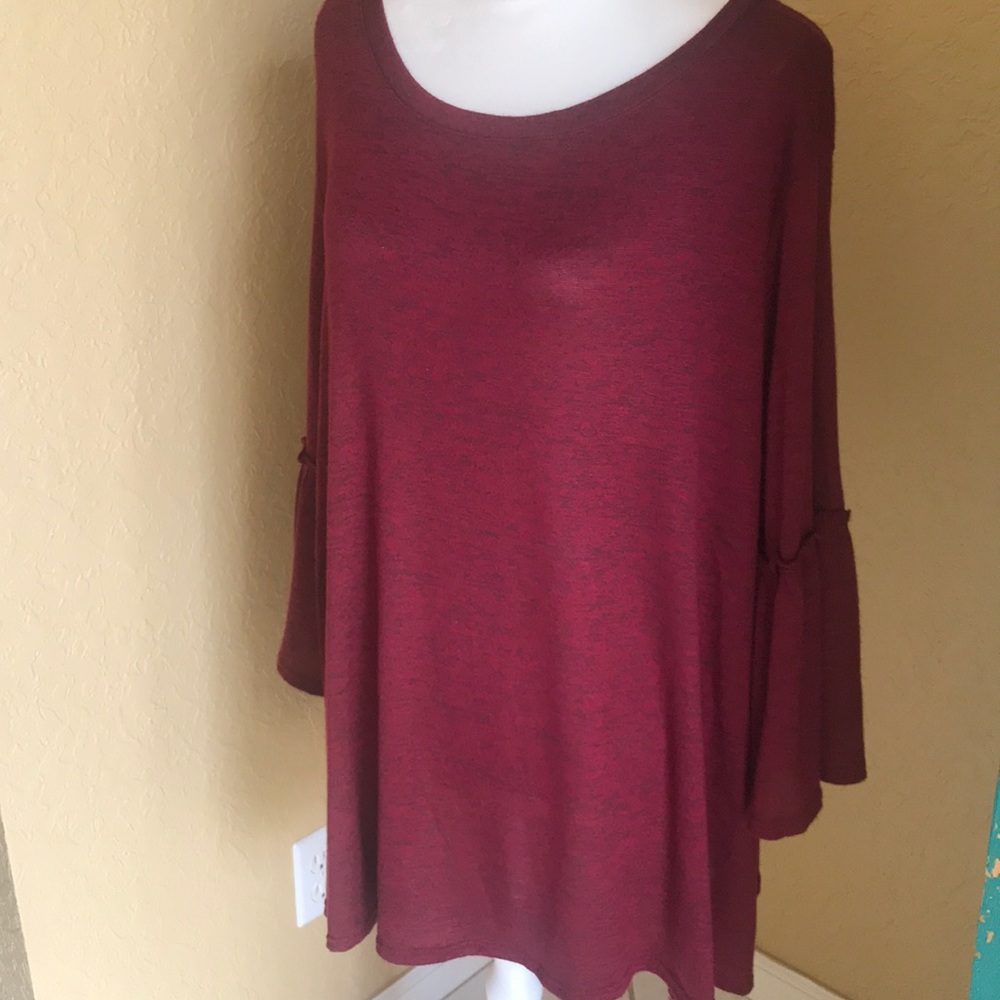 Obsession NWT bell sleeve tunic